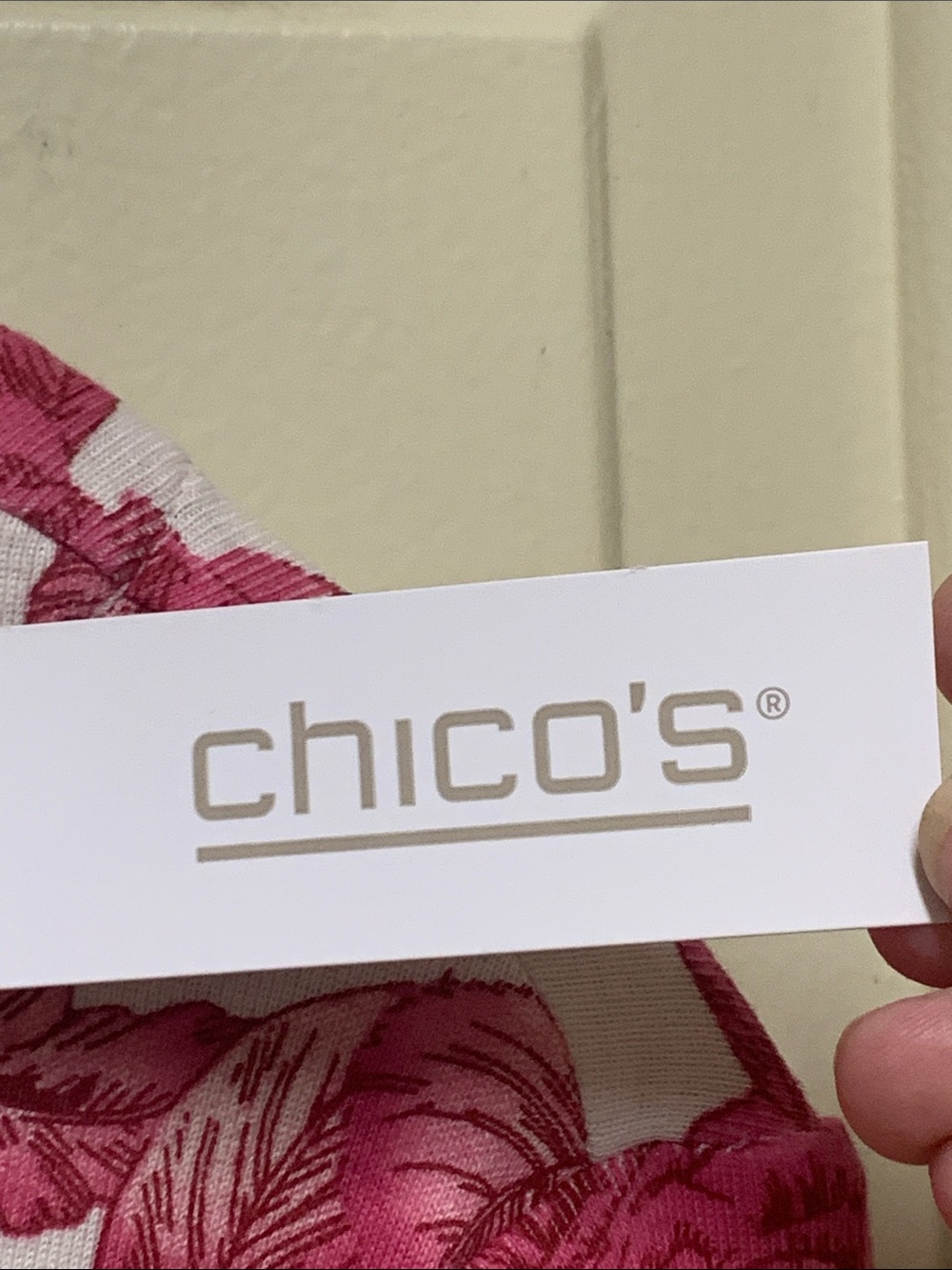 Chico’s Top BNWT - Picture 8 of 9